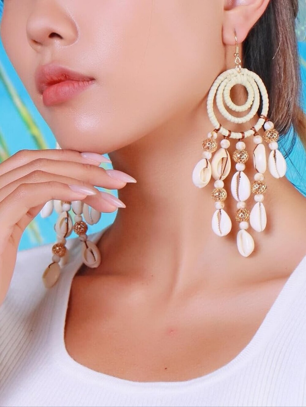 Statement Boho Rattan Shell Dangle Earrings - Picture 2 of 2